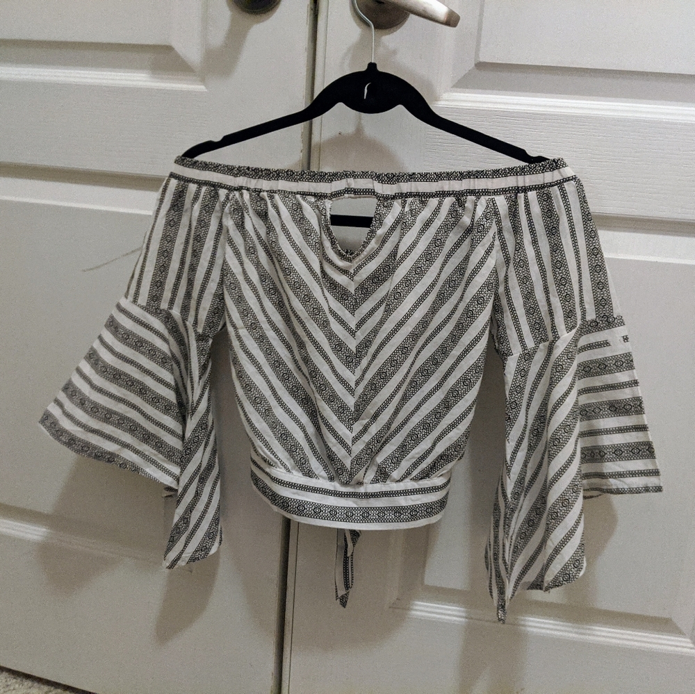 Bell sleeve crop top